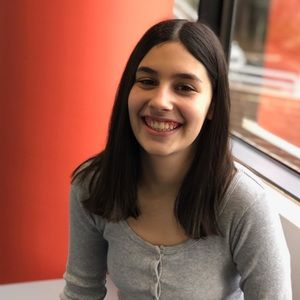 Meet your Posher, Amira